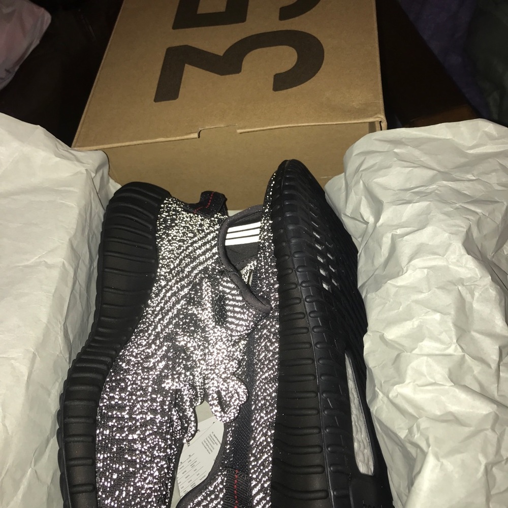 YEEZY 350 V2 BLACK REFLECTIVE - Picture 3 of 6